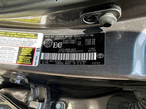Used 2024 Toyota Camry SE FWD image 19