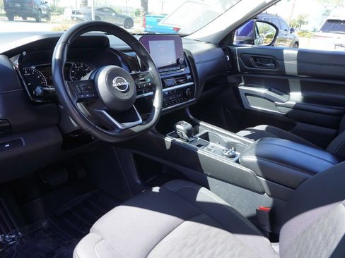 Certified 2025 Nissan Pathfinder SV AWD/4WD image 17
