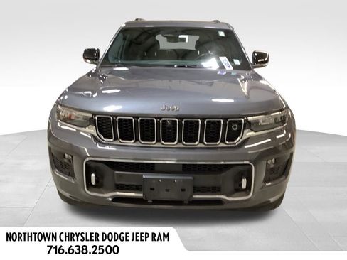 Used 2023 Jeep Grand Cherokee L Overland w/ Advanced Protech Group III image 2