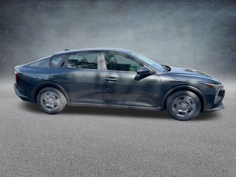Used 2025 Kia K4 LX image 35