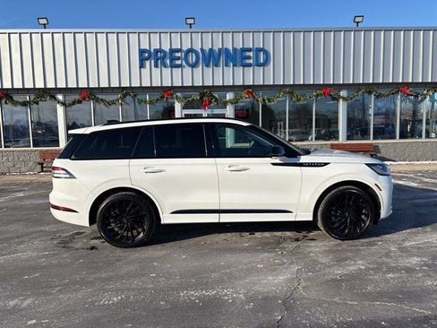 Used 2025 Lincoln Aviator Reserve w/ Jet Appearance Package AWD/4WD image 2