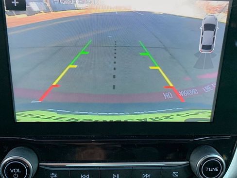 Used 2019 Ford EcoSport SE w/ SE Convenience Package image 5