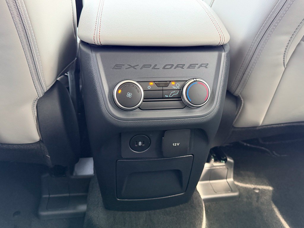 New 2026 Ford Explorer Active w/ Active Comfort Package RWD image 9