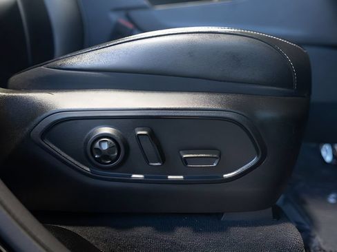 Used 2023 Jeep Grand Cherokee 4WD 4xe image 80