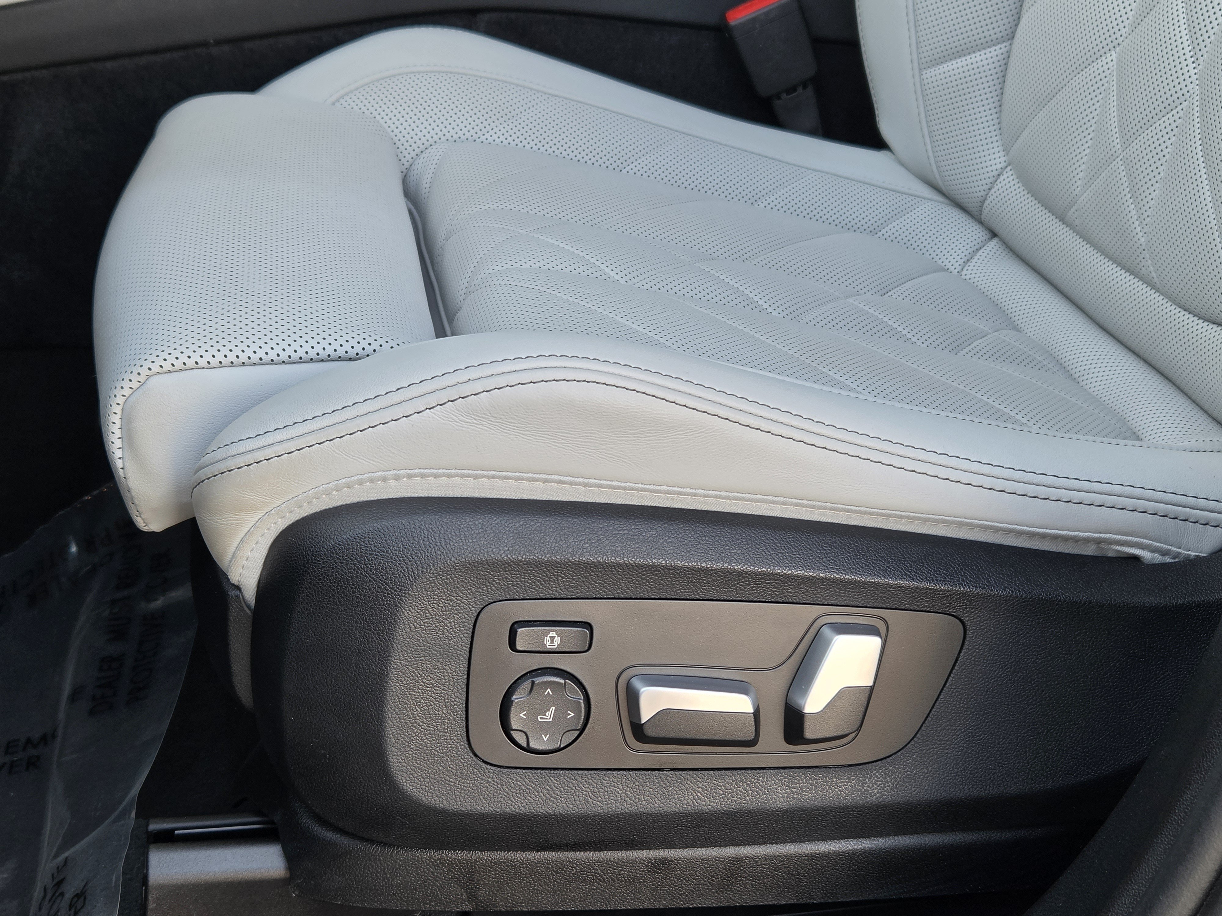 Used 2024 BMW X5 sDrive40i w/ Premium Package RWD image 26