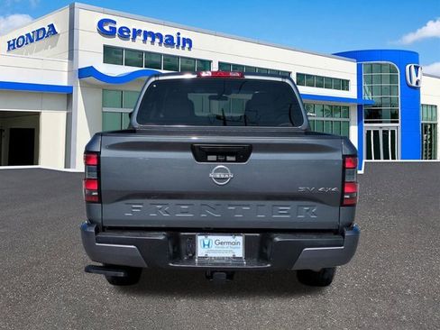 Used 2022 Nissan Frontier SV image 6