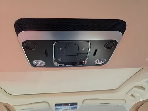 New 2025 Bentley Flying Spur Plug-In Hybrid image 38