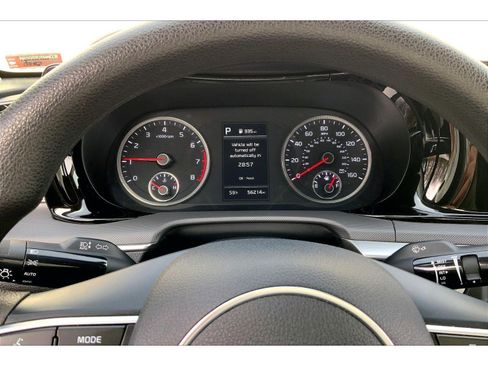 Used 2023 Kia K5 LXS image 17