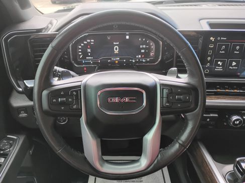 Used 2023 GMC Sierra 1500 Elevation w/ Preferred Package AWD/4WD image 17