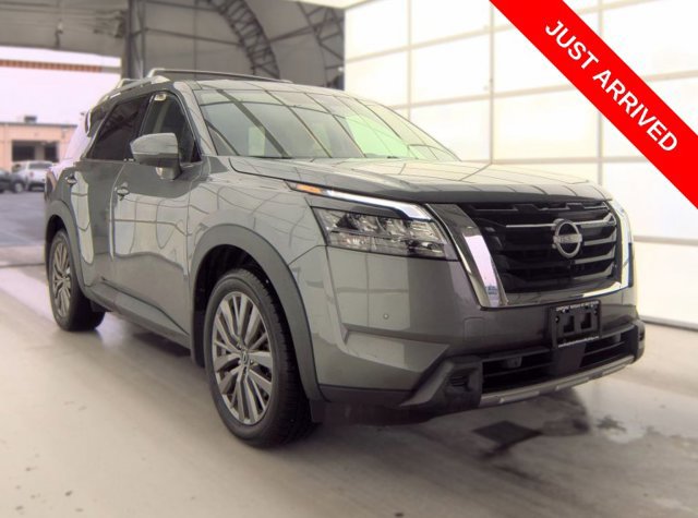 Used 2024 Nissan Pathfinder SL w/ SL Premium Package AWD/4WD image 4