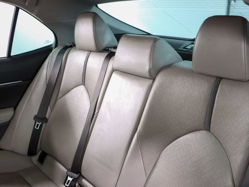 Used 2022 Toyota Camry XLE w/ Navigation Package image 25