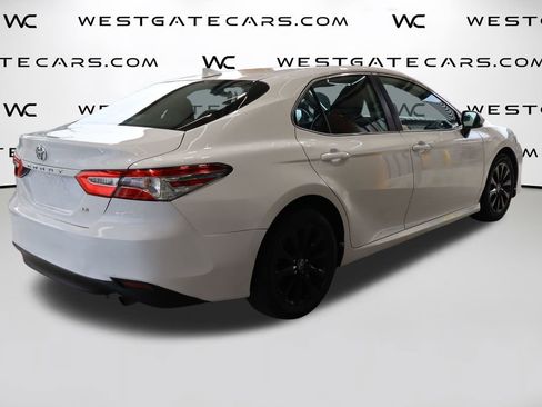 Used 2019 Toyota Camry LE FWD image 44