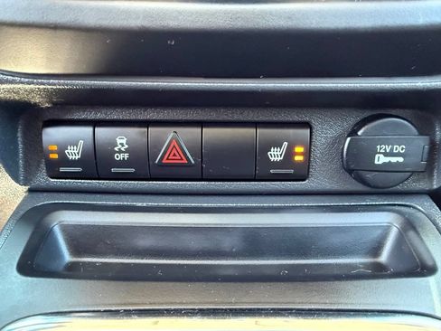 Used 2016 Jeep Patriot Latitude w/ Sun/Sound Group AWD/4WD image 30