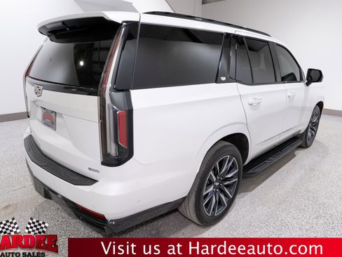 Used 2023 Cadillac Escalade Sport image 5
