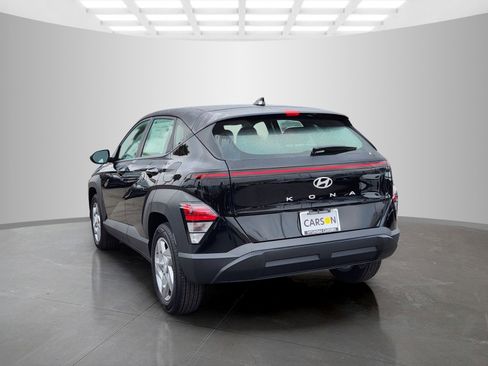 New 2026 Hyundai Kona SE image 5