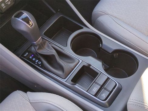 Used 2017 Hyundai Tucson SE image 16