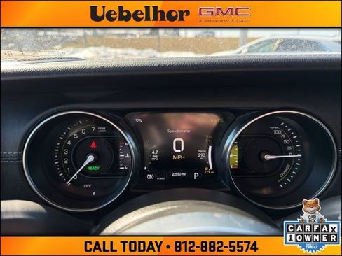 Used 2022 Jeep Wrangler Unlimited Sahara w/ Cold Weather Group image 27