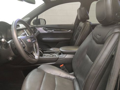 Used 2020 Cadillac XT6 Premium Luxury AWD/4WD image 17