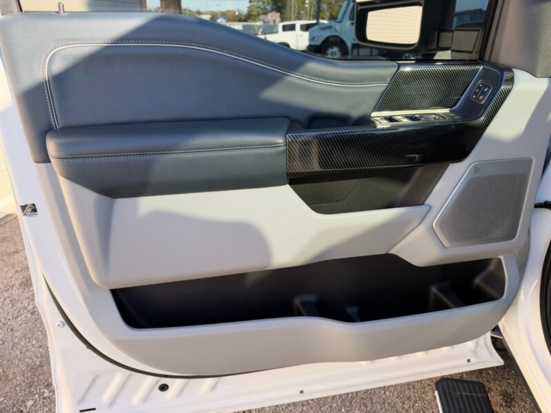 Used 2024 Ford F350 Limited w/ FX4 Off-Road Package AWD/4WD image 22