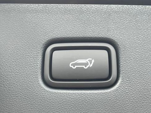 New 2025 Hyundai Tucson Limited image 43