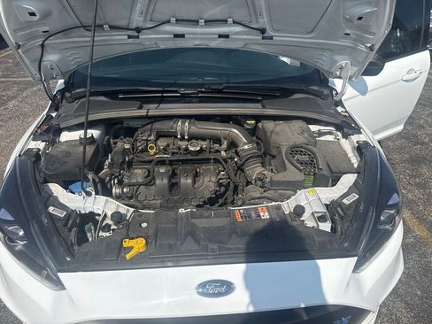 Used 2017 Ford Focus RS AWD/4WD image 38