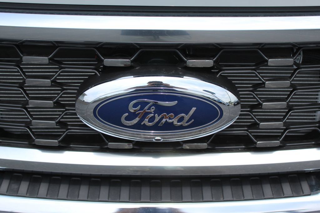 New 2026 Ford F350 Lariat w/ Lariat Ultimate Package AWD/4WD image 9