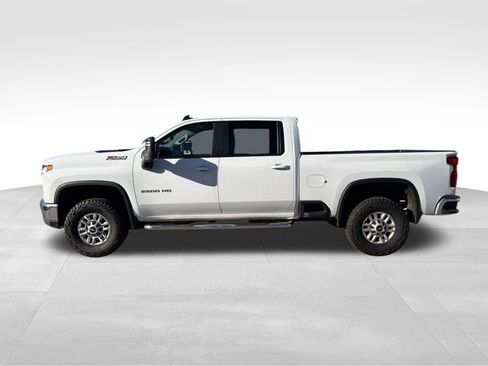 Used 2021 Chevrolet Silverado 2500 LT w/ Convenience Package AWD/4WD image 6