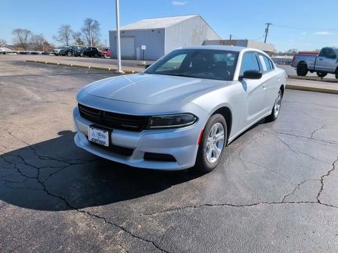 Used 2023 Dodge Charger SXT RWD image 4