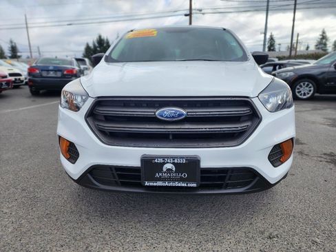 Used 2018 Ford Escape S image 2
