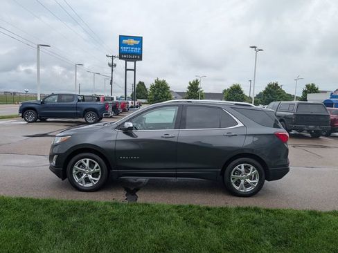 Used 2018 Chevrolet Equinox Premier AWD/4WD image 10