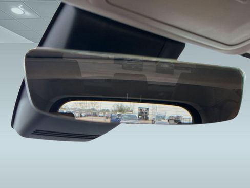 Used 2025 Toyota RAV4 XLE Premium image 18