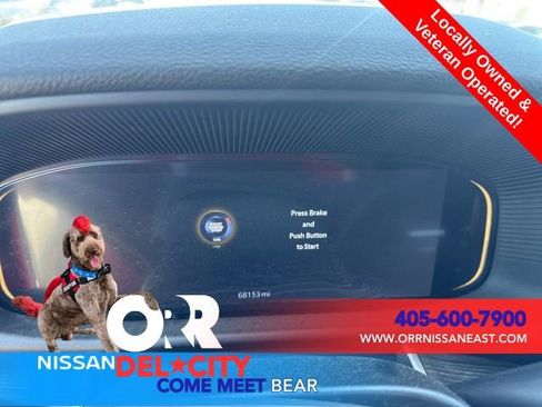 Used 2024 Jeep Wagoneer L Series II RWD image 4