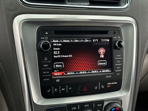 Used 2017 GMC Acadia Limited SLT image 20