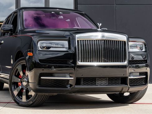 Used 2021 Rolls-Royce Cullinan image 8