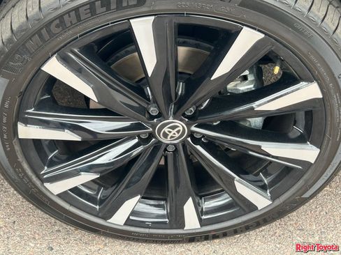 New 2026 Toyota Crown Platinum AWD/4WD image 11