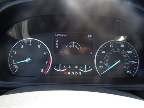 Used 2020 Ford EcoSport Titanium image 16