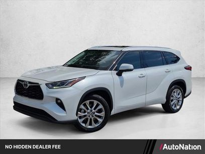 Used 2023 Toyota Highlander Limited