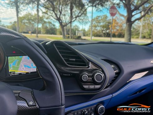 Used 2018 Ferrari 488 Spider image 16