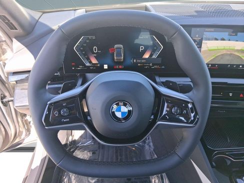 Used 2026 BMW 530i w/ Premium Package RWD image 15