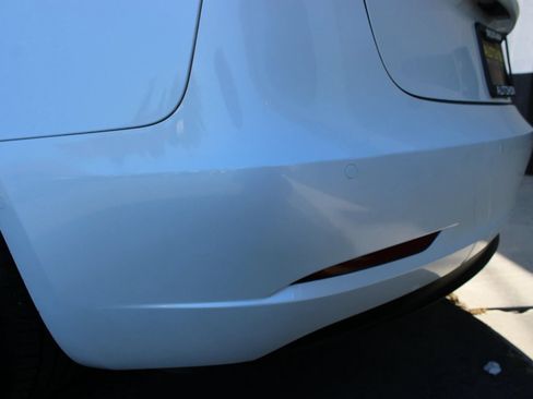 Used 2022 Tesla Model 3 Long Range AWD/4WD image 36