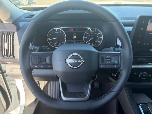 New 2026 Nissan Pathfinder SV image 18