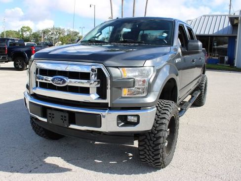 Used 2017 Ford F150 XLT AWD/4WD image 3