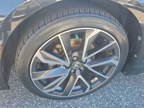 Used 2020 Toyota Corolla XSE image 17