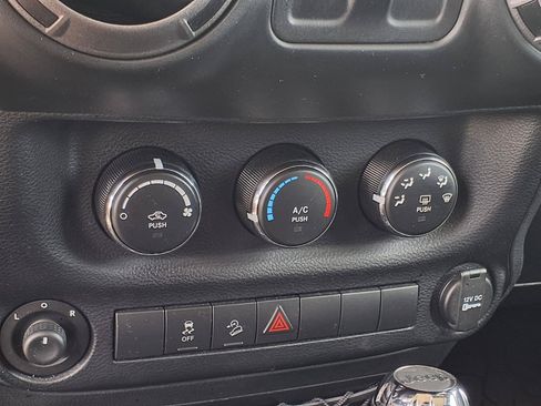 Used 2014 Jeep Wrangler Sport w/ Quick Order Package 24S AWD/4WD image 16