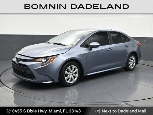 Used 2024 Toyota Corolla LE FWD image 1