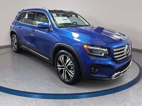 New 2026 Mercedes-Benz GLB 250 image 3
