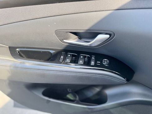 Used 2022 Hyundai Tucson SEL AWD/4WD image 17