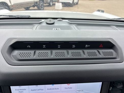 New 2025 Ford Bronco Badlands image 41