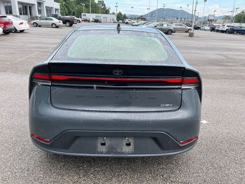 Used 2024 Toyota Prius LE FWD image 6