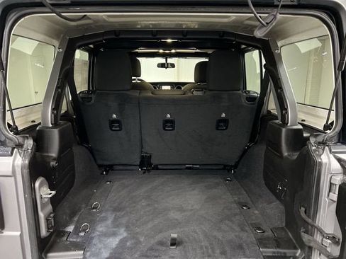 Used 2020 Jeep Wrangler Unlimited Sport S AWD/4WD image 25